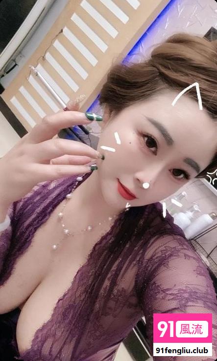 五里山天街大胸少妇